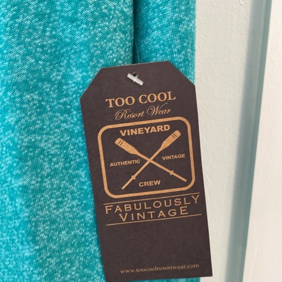 VINEYARD teal green hoodie with kangaroo pocket - Picture 3 of 8